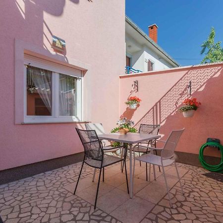 Two-Bedroom Apartment In Crikvenica Xcvii エクステリア 写真