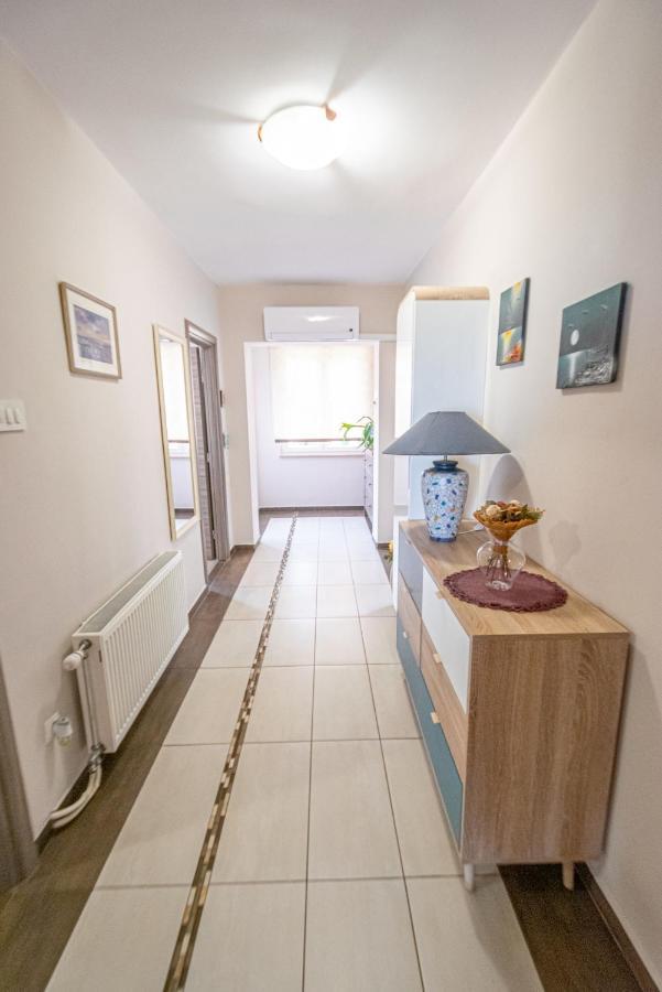 Two-Bedroom Apartment In Crikvenica Xcvii エクステリア 写真